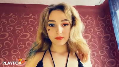 Binigyan ako ng magic virtual reality glasses ng pakikipagtalik kay Harley Quinn